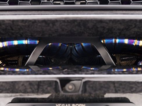 Used 2018 Lamborghini Huracan Performante image 38