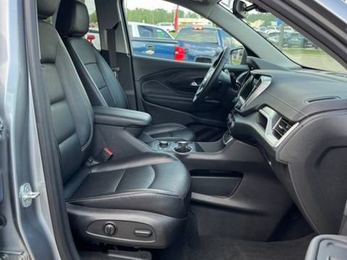 Used 2023 GMC Terrain SLT AWD/4WD image 15