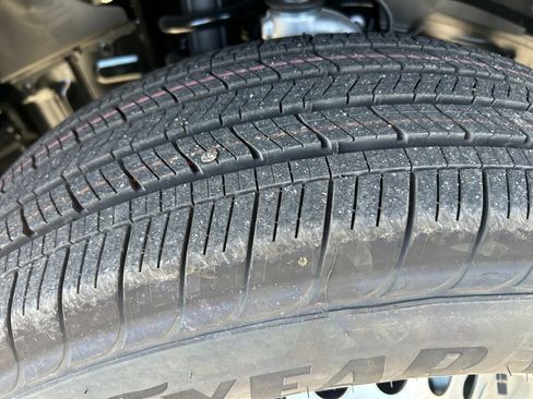 New 2025 Toyota Tacoma SR image 29