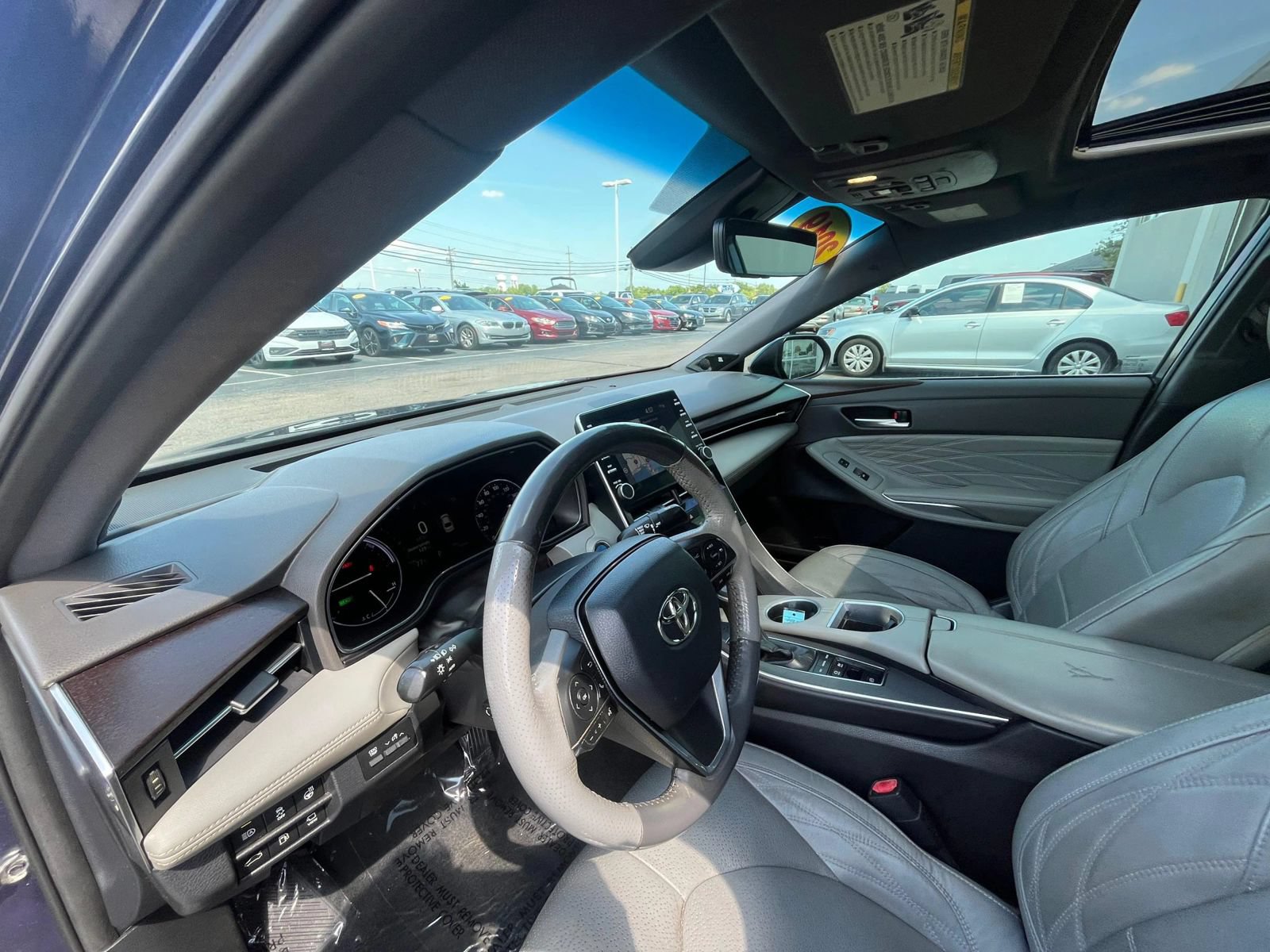 Used 2019 Toyota Avalon Limited w/ Advanced Safety Package FWD image 24