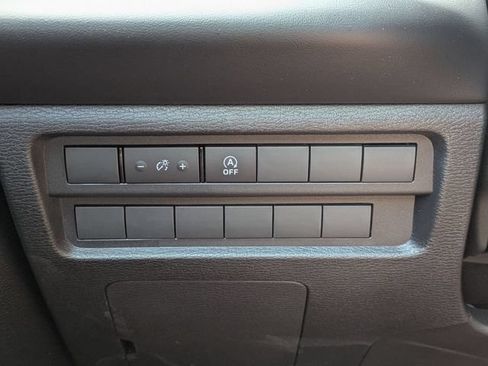 New 2026 Mitsubishi Outlander ES FWD image 24