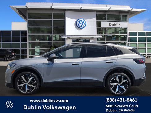 Certified 2023 Volkswagen ID.4 Pro S AWD/4WD image 7