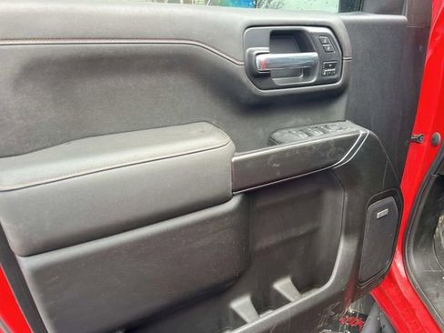 Used 2022 GMC Sierra 1500 AT4 w/ AT4 Premium Package image 12