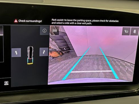 Used 2025 Audi Q6 e-tron Premium w/ Convenience Package image 19