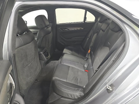 Used 2019 Cadillac CTS V w/ Luxury Package RWD image 11
