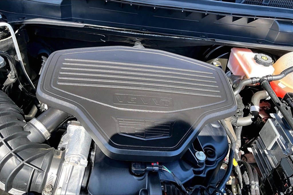 Certified 2025 Cadillac XT5 Premium Luxury FWD image 31