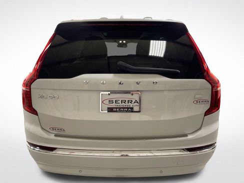 Certified 2024 Volvo XC90 T8 Ultimate AWD/4WD image 9