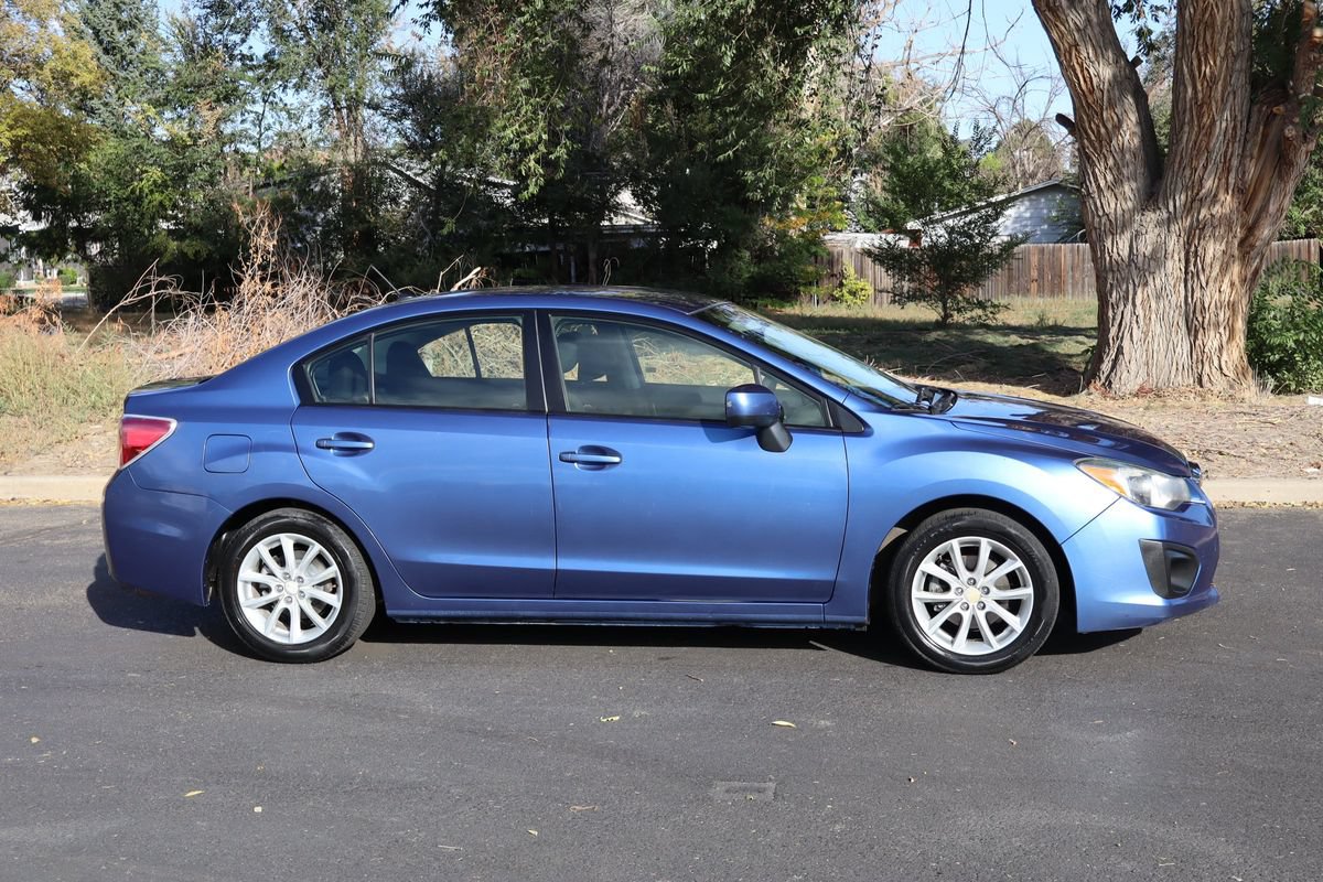 Used 2014 Subaru Impreza 2.0i Premium w/ All-Weather Package w/CVT AWD/4WD image 3