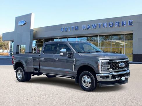 Certified 2025 Ford F350 Lariat w/ Lariat Ultimate Package AWD/4WD image 1