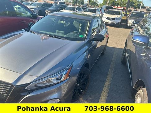 Used 2022 Nissan Altima 2.5 SR w/ Midnight Edition Package AWD/4WD image 2