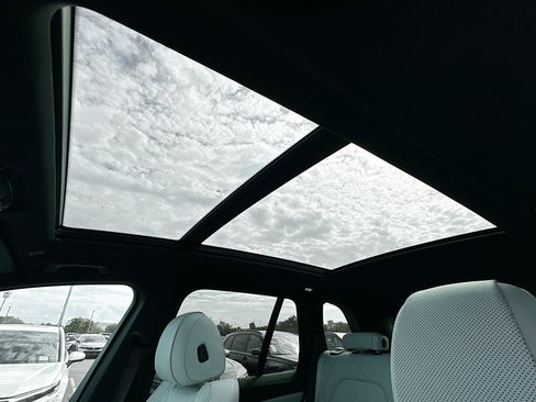 New 2026 BMW X5 sDrive40i w/ M Sport Package image 16