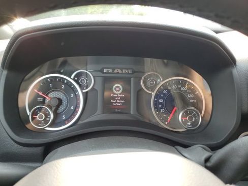 Used 2025 RAM 2500 Big Horn AWD/4WD image 24