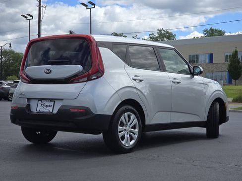 Used 2021 Kia Soul LX FWD image 7