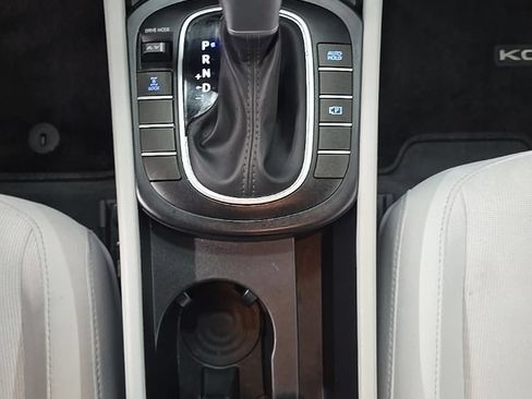 Certified 2024 Hyundai Kona SEL AWD/4WD image 35