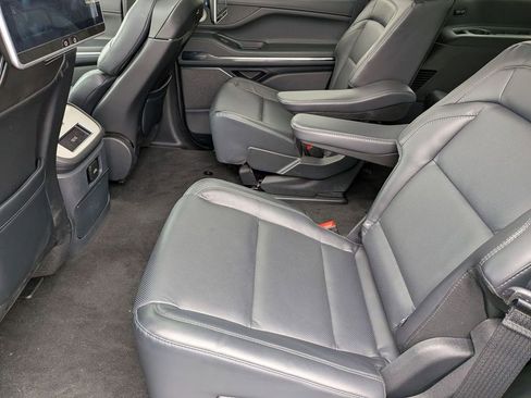 New 2025 Lincoln Navigator Reserve w/ Jet Appearance Package AWD/4WD image 25