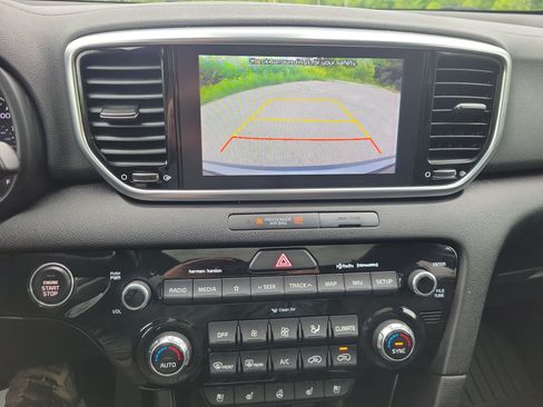 Used 2020 Kia Sportage EX w/ EX Technology Package AWD/4WD image 26