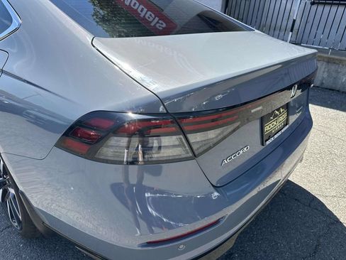 Used 2023 Honda Accord Touring image 10