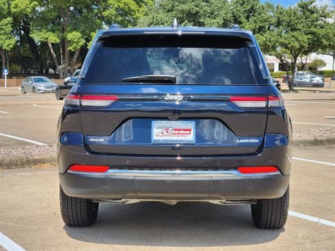 Used 2024 Jeep Grand Cherokee Limited AWD/4WD image 5