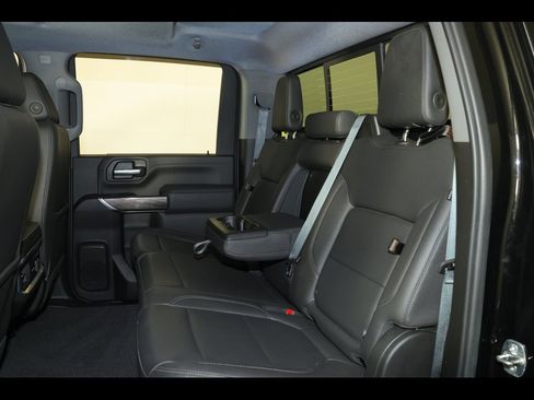 Used 2022 Chevrolet Silverado 2500 LTZ w/ LTZ Plus Package image 26