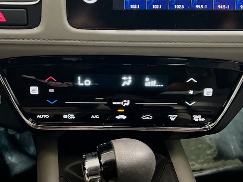 Used 2020 Honda HR-V EX image 11