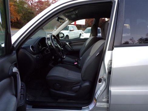 Used 2004 Toyota RAV4 4WD image 13