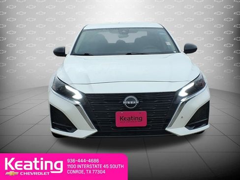 Used 2024 Nissan Altima 2.5 SV FWD image 10
