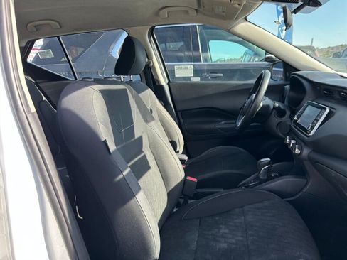 Used 2022 Nissan Kicks S FWD image 16