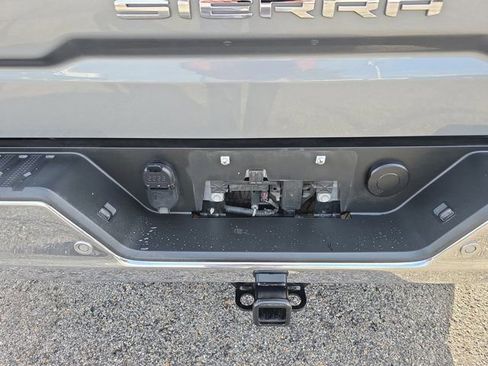 Used 2021 GMC Sierra 1500 SLT w/ SLT Premium Plus Package RWD image 17