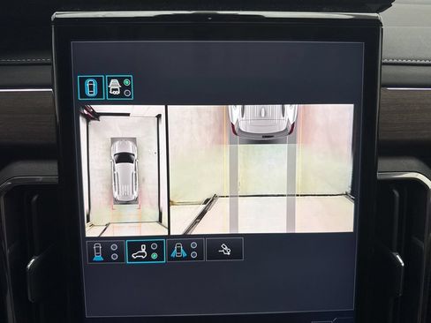New 2026 GMC Acadia Denali Ultimate w/ LPO, All-Weather Package AWD/4WD image 32