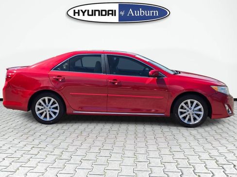 Used 2012 Toyota Camry XLE w/ Convenience Pkg FWD image 4
