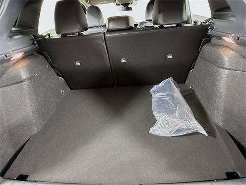 Certified 2025 Nissan Kicks SR image 32