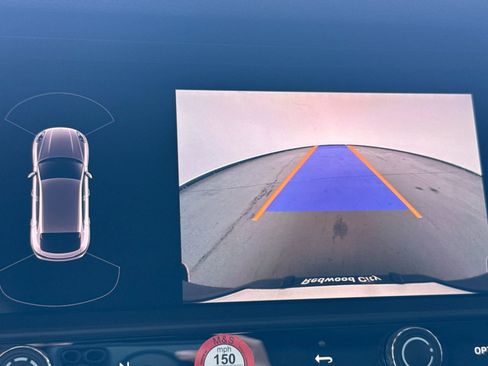 New 2026 Porsche Macan image 23