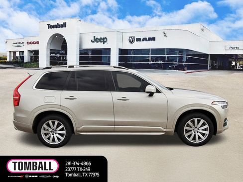 Used 2016 Volvo XC90 T6 Momentum w/ Momentum Plus Package image 8