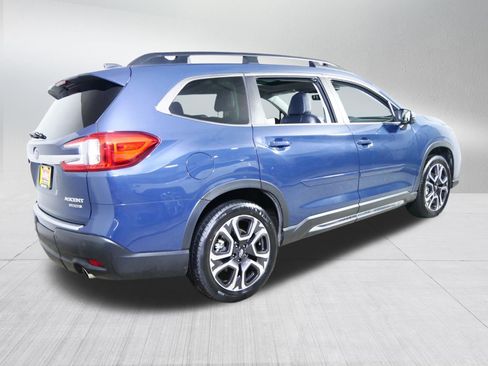 Used 2023 Subaru Ascent Limited w/ Technology Package AWD/4WD image 7
