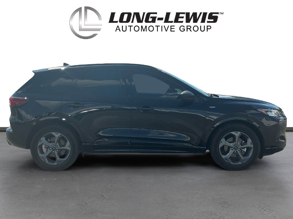 Used 2023 Ford Escape ST-Line w/ Tech Pack #1 FWD image 8