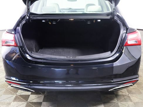 Used 2022 Chevrolet Malibu Premier FWD image 18