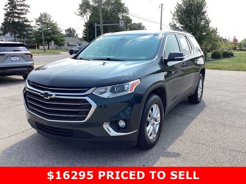 Used 2020 Chevrolet Traverse LT image 1