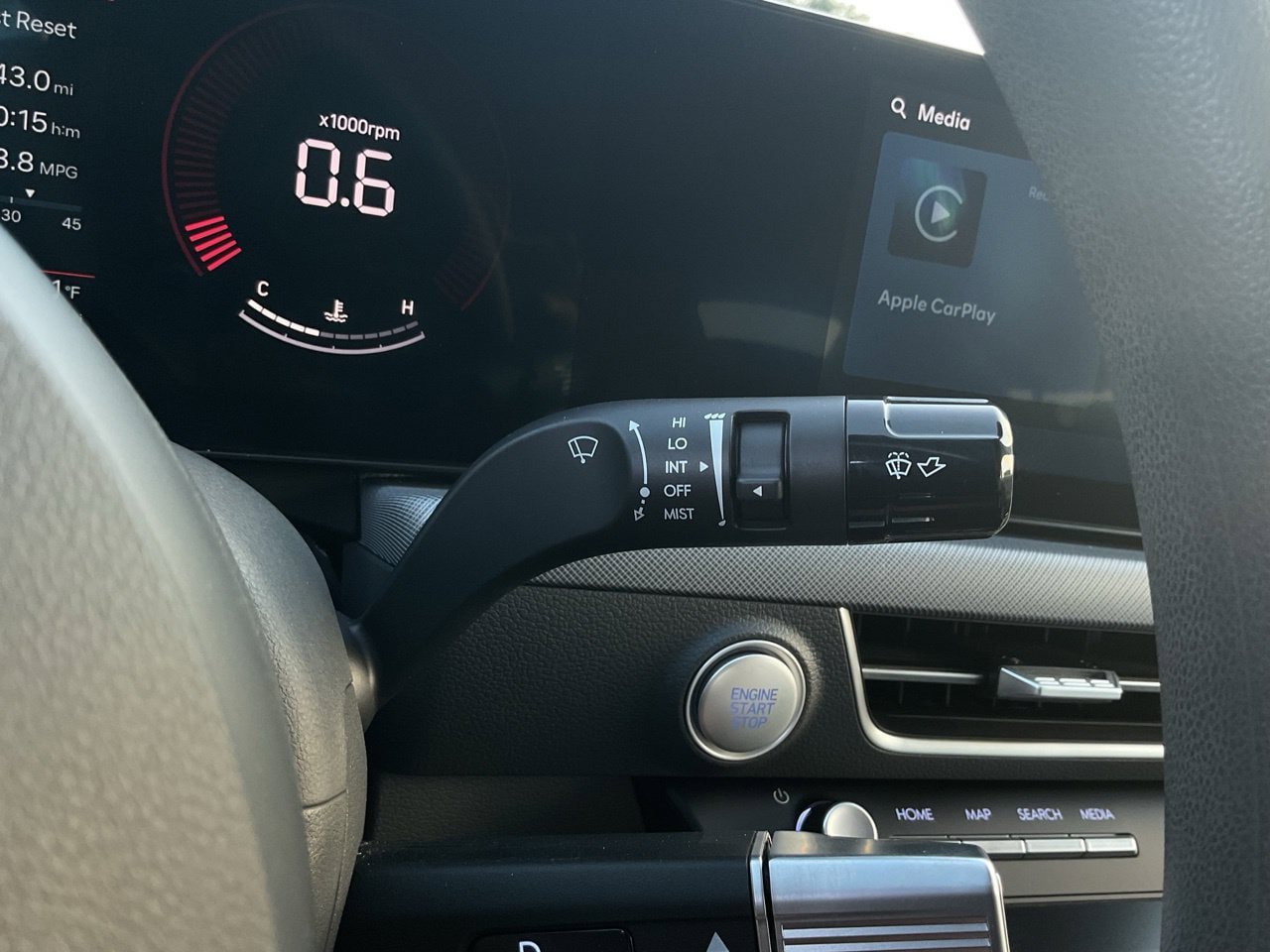 Used 2025 Hyundai Sonata SEL FWD image 31
