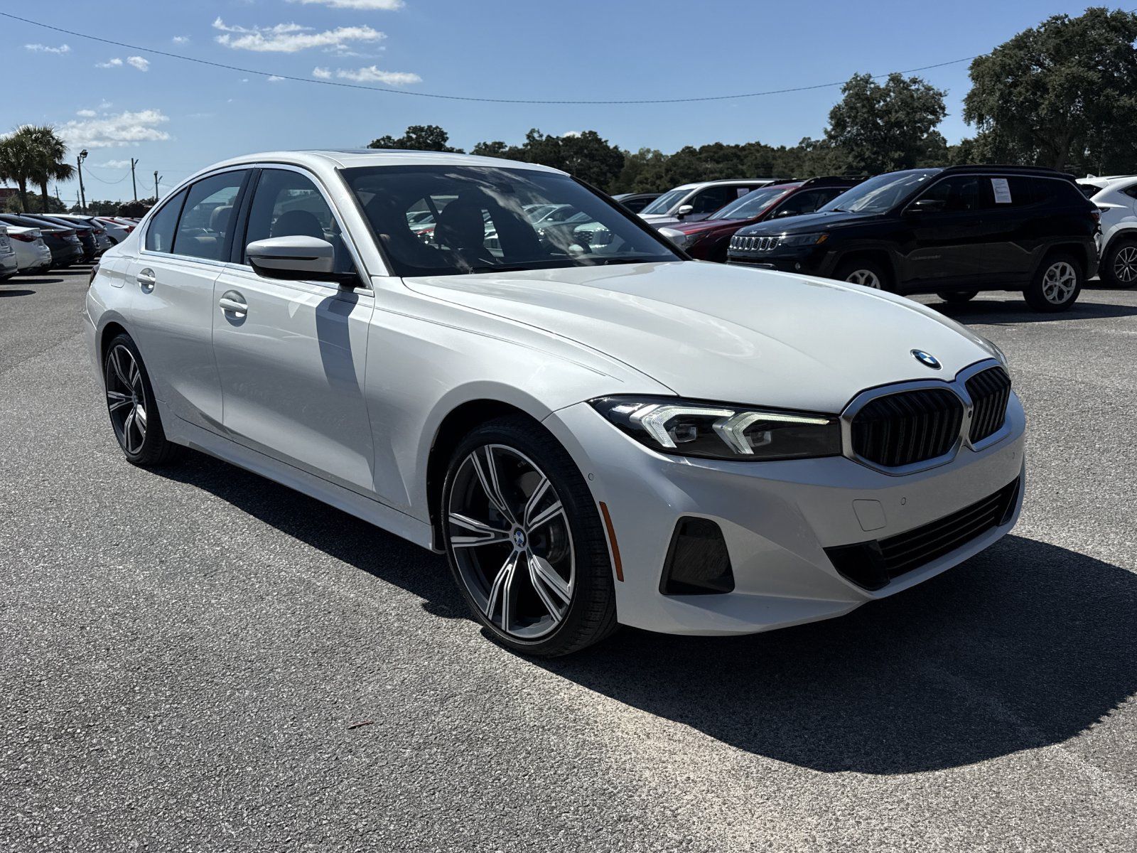 Used 2024 BMW 330i Sedan RWD image 7