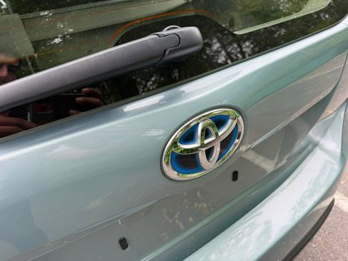 Used 2015 Toyota Prius V Three FWD image 13