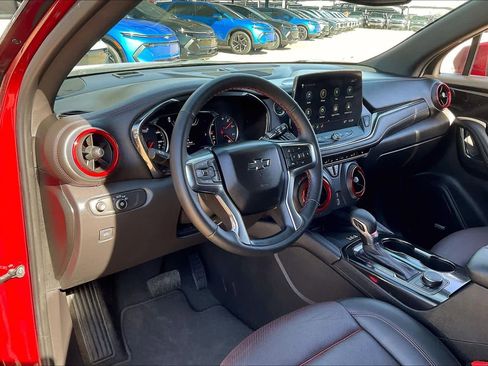 Certified 2025 Chevrolet Blazer RS image 17