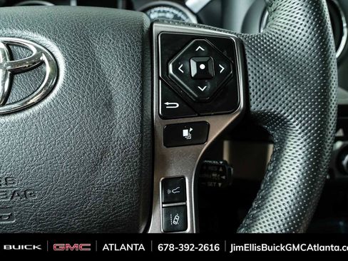 Used 2022 Toyota Tacoma SR5 AWD/4WD image 11