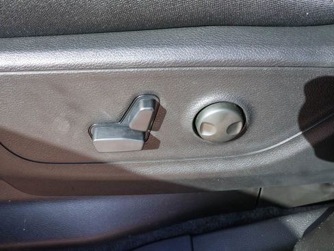 New 2026 RAM 1500 4x4 Crew Cab image 5