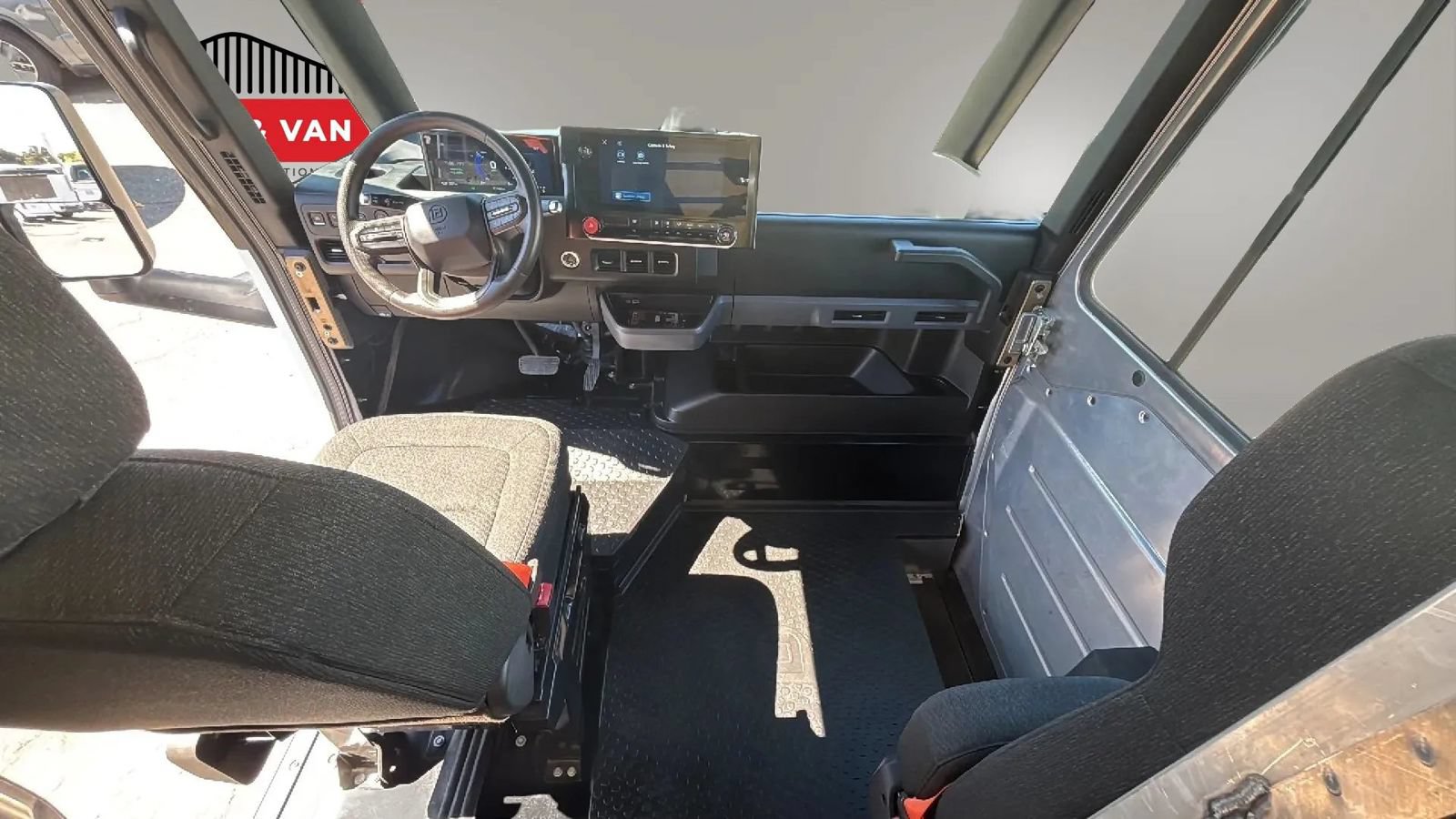 Used 2024 Chevrolet Brightdrop 600 w/ Battery Pack, Max Range AWD/4WD image 40