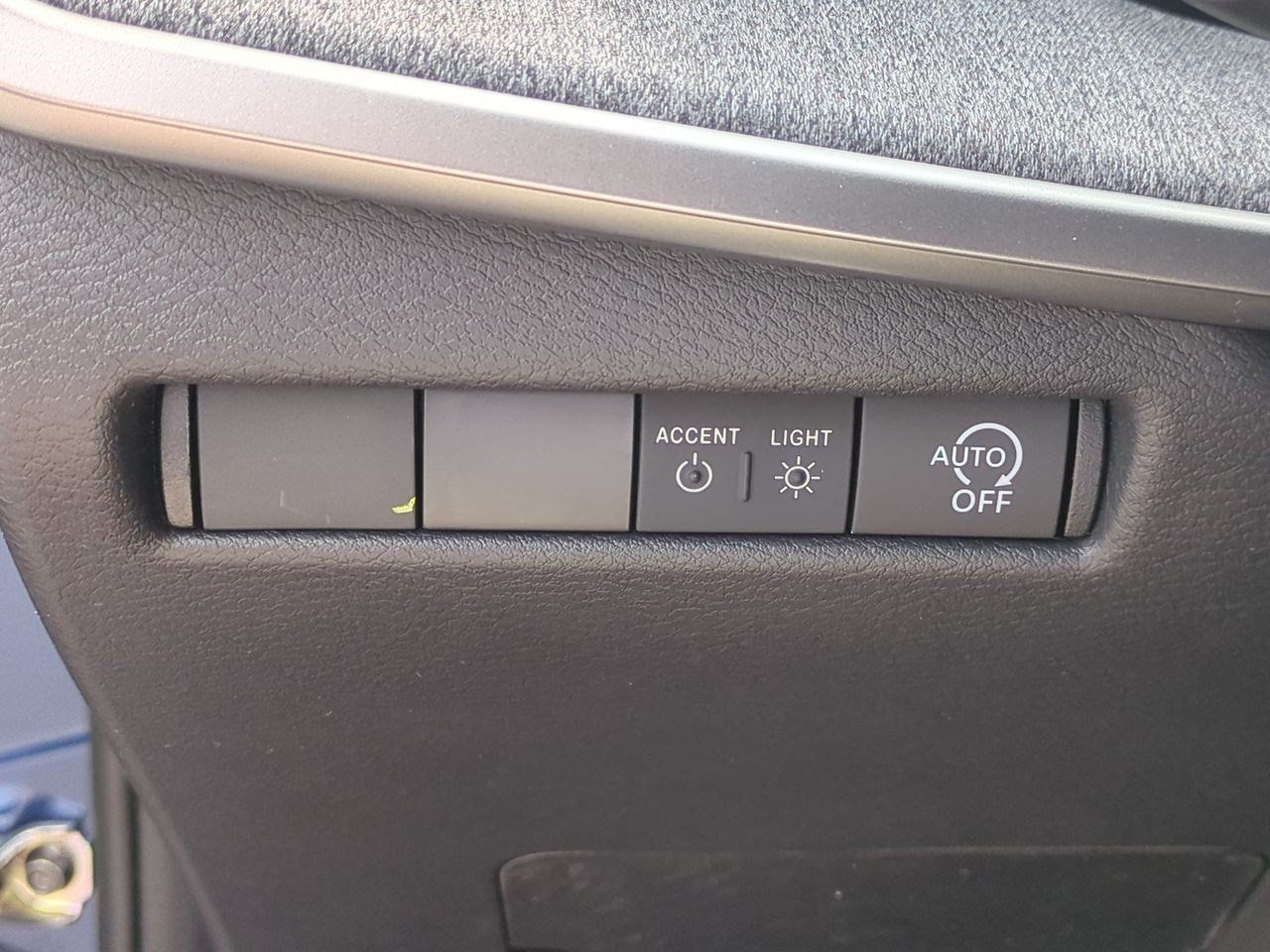 New 2026 Nissan Kicks SV w/ SV Premium Package FWD image 18