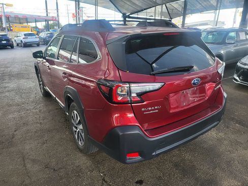 Used 2025 Subaru Outback Premium AWD/4WD image 9