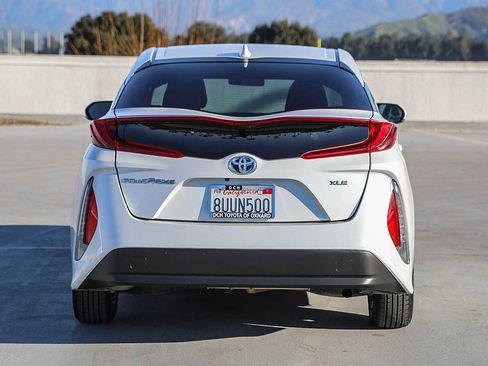 Used 2021 Toyota Prius Prime XLE image 6