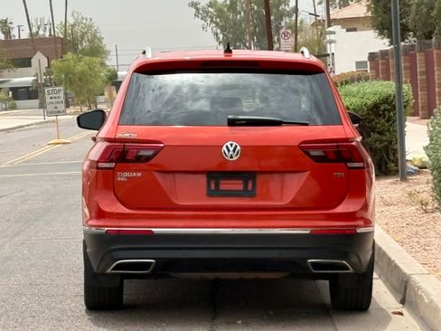 Used 2018 Volkswagen Tiguan SEL Premium FWD image 5