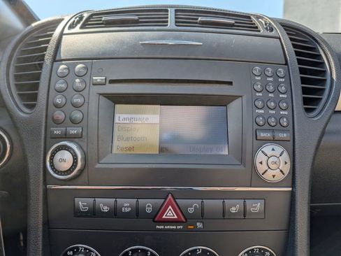 Used 2009 Mercedes-Benz SLK 300 image 30