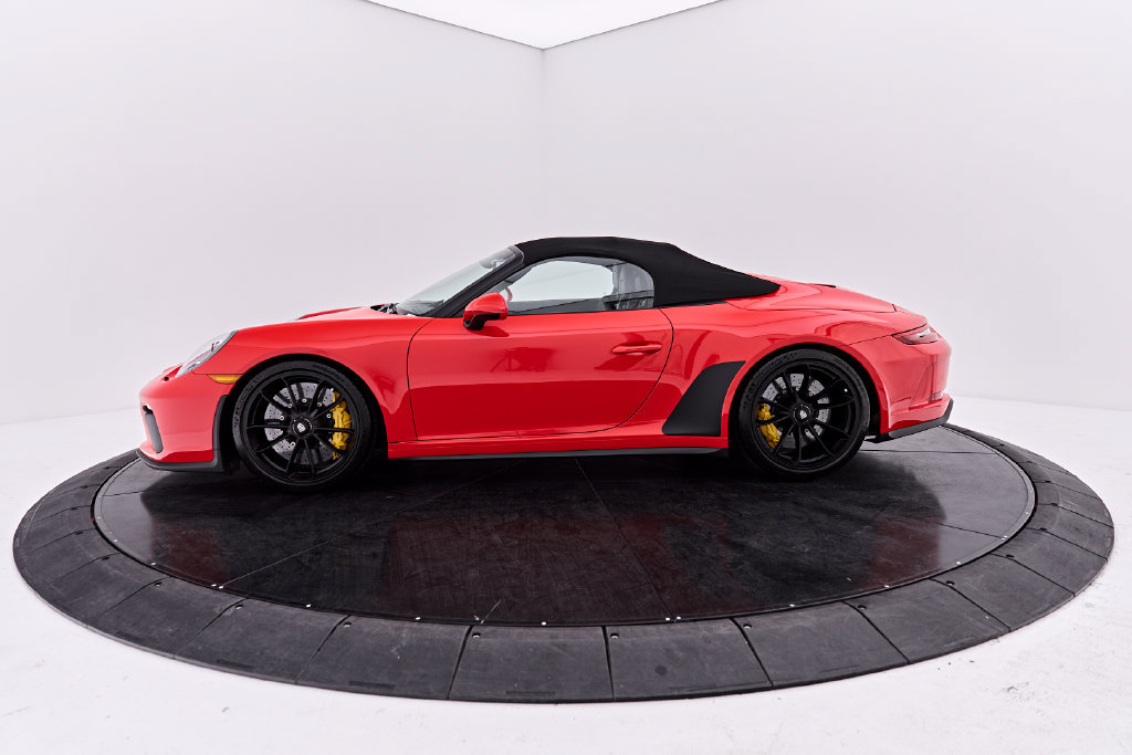 Used 2019 Porsche 911 Speedster w/ Chrono Package RWD image 9